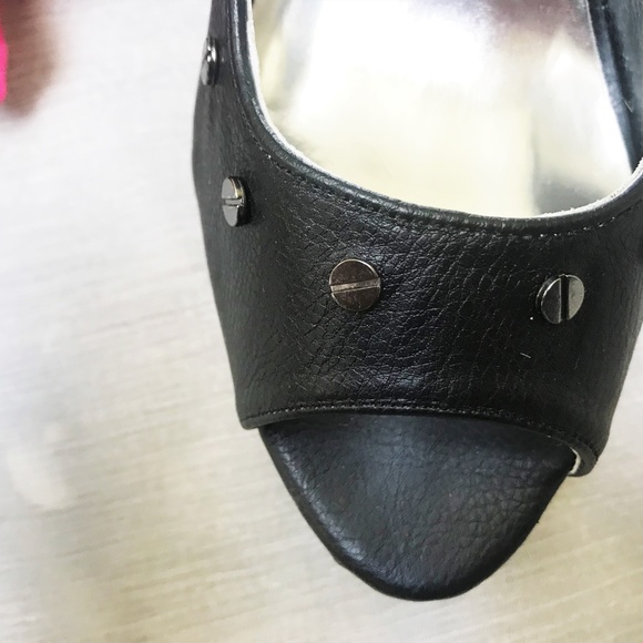 Highest Hill Collection - Picture 4 of 6